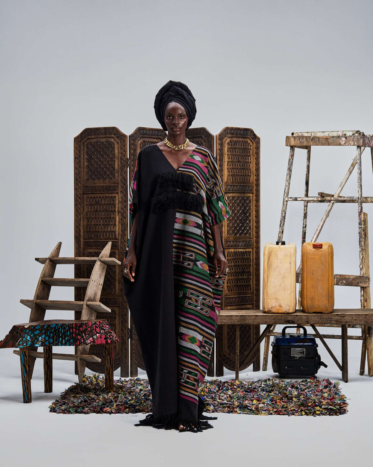 Aku Kaftan in Black - Hertunba